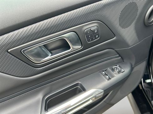 Used 2025 Ford Mustang GT Premium RWD image 21