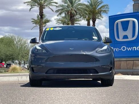 Used 2024 Tesla Model Y Long Range AWD/4WD image 5