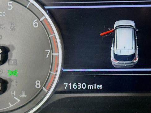 Used 2023 Nissan Rogue SV image 19