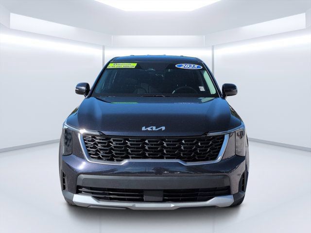 Used 2025 Kia Sorento LX FWD image 8