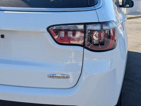 Used 2022 Jeep Compass Latitude w/ Convenience Group image 4