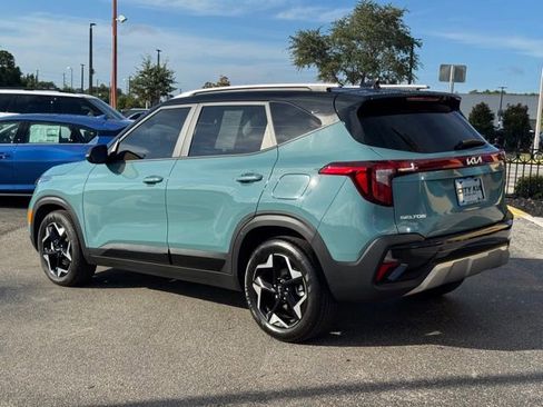 Certified 2025 Kia Seltos S FWD image 3