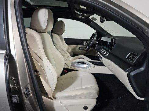 Used 2023 Mercedes-Benz GLE 350 w/ Premium Package image 11