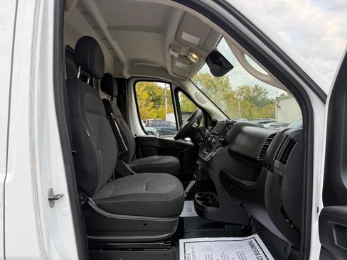 Used 2024 RAM ProMaster 2500 FWD image 40