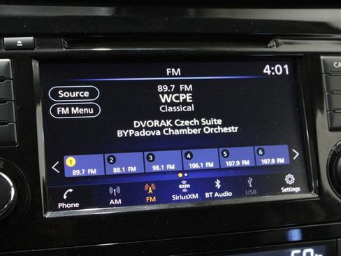 Used 2020 Nissan Rogue SV image 31