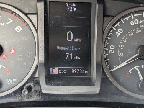 Used 2019 Toyota Tacoma TRD Sport AWD/4WD image 8