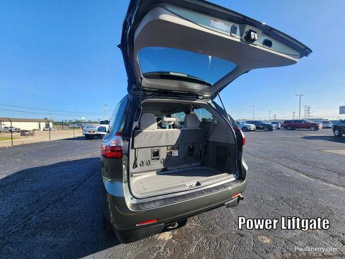 Used 2020 Toyota Sienna LE FWD image 8
