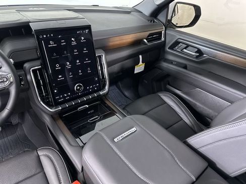 New 2026 GMC Yukon Denali w/ Sun & Power Step Package RWD image 36