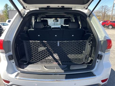Used 2019 Jeep Grand Cherokee Limited w/ Luxury Group II AWD/4WD image 15