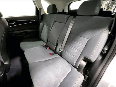 Used 2019 Kia Sorento L FWD image 34