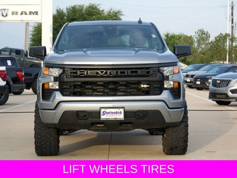 Used 2026 Chevrolet Silverado 1500 Custom RWD image 2