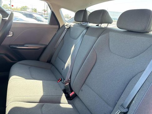 Used 2025 Kia K4 image 16