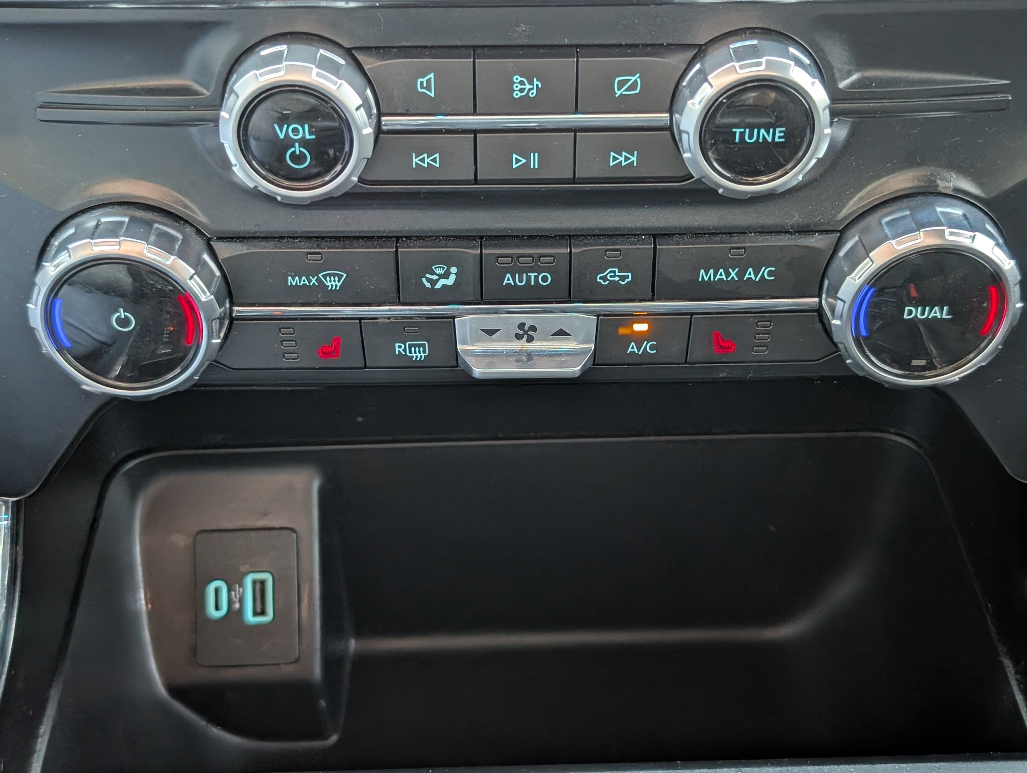 Used 2023 Ford F150 XLT w/ Equipment Group 302A High AWD/4WD image 19