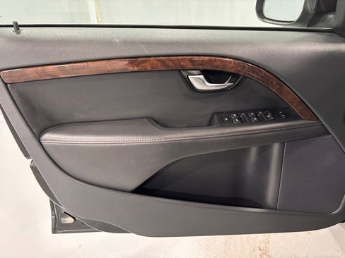 Used 2016 Volvo S80 T5 w/ Inscription Package image 17