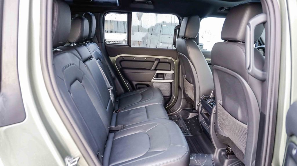 Used 2024 Land Rover Defender 110 S AWD/4WD image 20