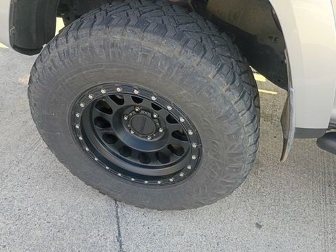 Used 2018 Toyota 4Runner TRD Off-Road Premium image 14