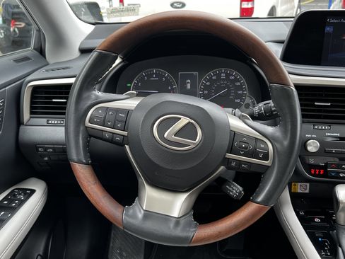 Certified 2022 Lexus RX 350 FWD w/ Premium Package image 34