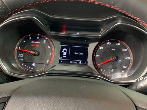 Used 2023 Chevrolet TrailBlazer RS FWD image 23