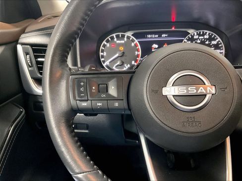 Certified 2023 Nissan Rogue SV w/ SV Premium B Package AWD/4WD image 23