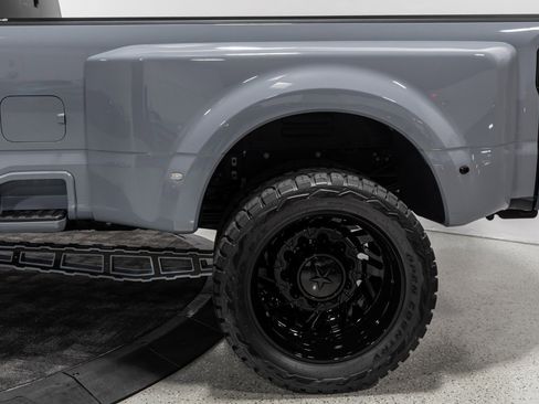 Used 2024 Ford F450 Limited w/ FX4 Off-Road Package image 28