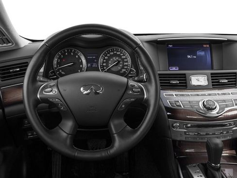 Used 2016 INFINITI Q70 L 3.7 w/ Technology Package AWD/4WD image 9