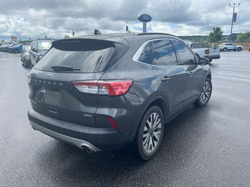 Used 2020 Ford Escape Titanium AWD/4WD image 4