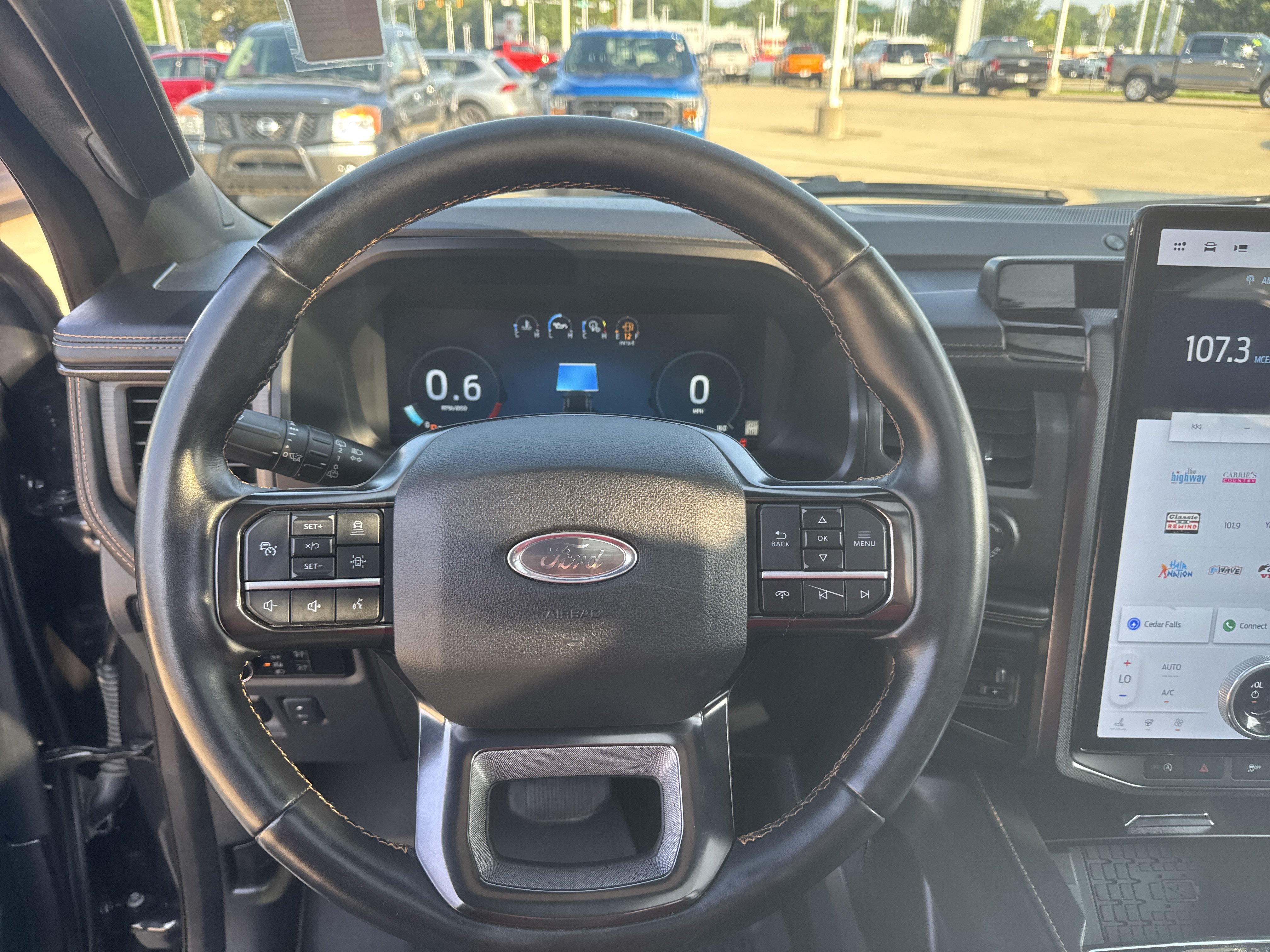 Used 2023 Ford Expedition Platinum AWD/4WD image 14