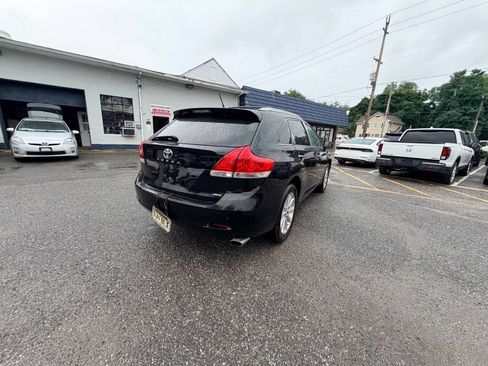 Used 2010 Toyota Venza AWD w/ Convenience Pkg image 27