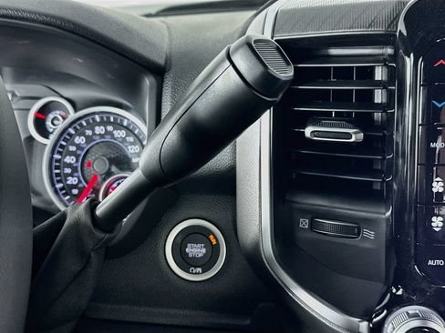 New 2026 RAM 2500 Big Horn AWD/4WD image 12