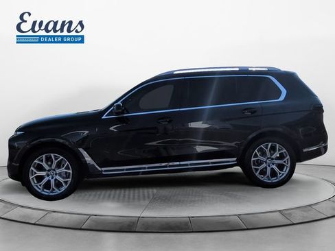 Used 2023 BMW X7 xDrive40i w/ Premium Package AWD/4WD image 3