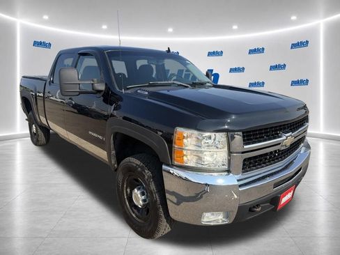 Used 2007 Chevrolet Silverado 2500 LT w/ 1LT Convenience Package AWD/4WD image 3