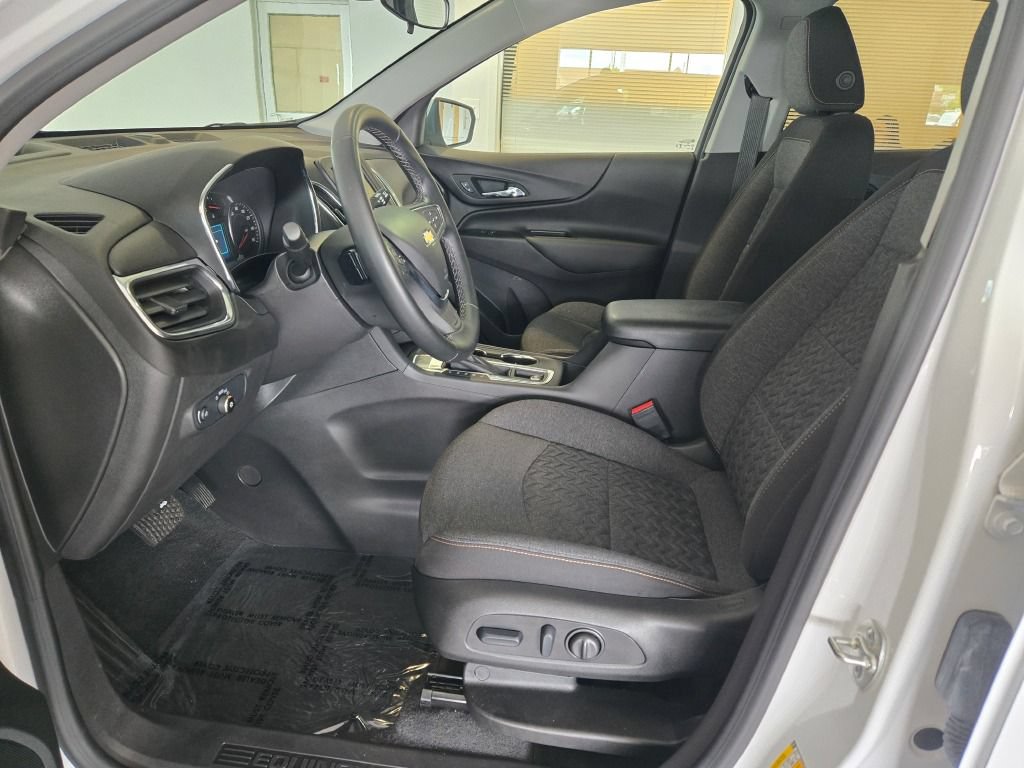 Certified 2024 Chevrolet Equinox LT FWD image 22