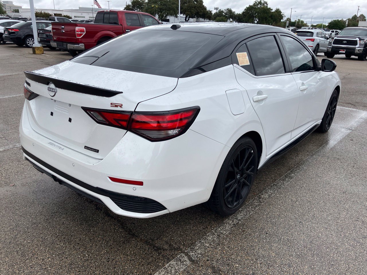 Used 2025 Nissan Sentra SR w/ Midnight Edition FWD image 4