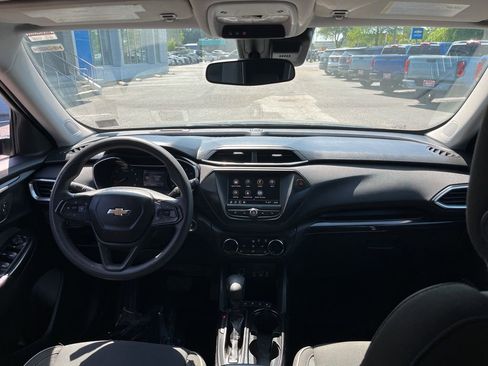 Used 2022 Chevrolet TrailBlazer LT FWD image 16
