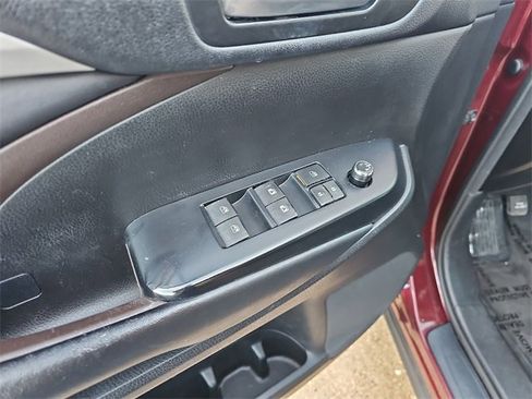 Used 2018 Toyota Highlander XLE w/ Carpet Mat Package (TMS) image 23