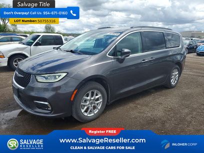Used 2022 Chrysler Pacifica Touring-L