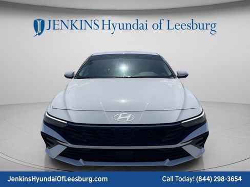 New 2026 Hyundai Elantra Limited FWD image 11
