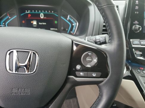 Certified 2024 Honda Odyssey Elite image 18