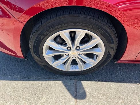 Used 2022 Chevrolet Malibu LT FWD image 13