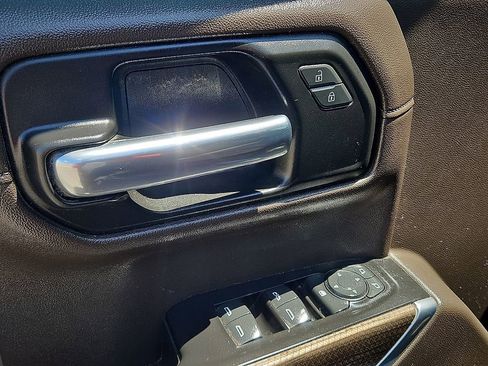 Used 2020 Chevrolet Silverado 1500 RST w/ Texas Edition AWD/4WD image 12
