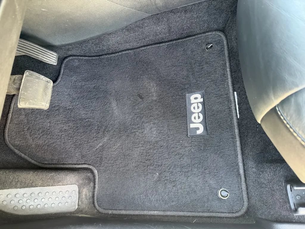 Used 2015 Jeep Cherokee Limited FWD image 15