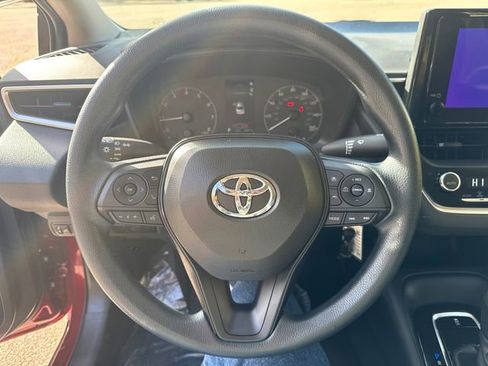 Certified 2024 Toyota Corolla LE image 32