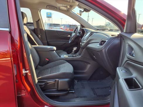 Used 2024 Chevrolet Equinox LT image 24