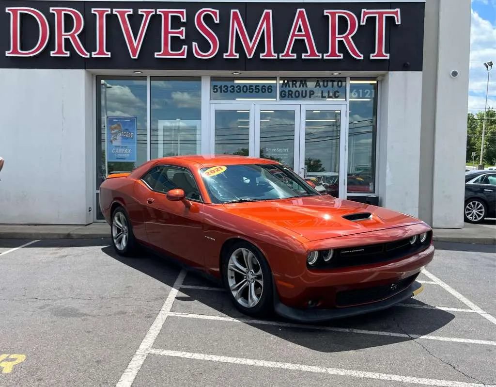 Used 2021 Dodge Challenger R/T RWD image 3