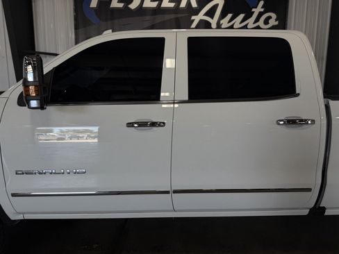 Used 2016 GMC Sierra 2500 Denali w/ Duramax Plus Package AWD/4WD image 26