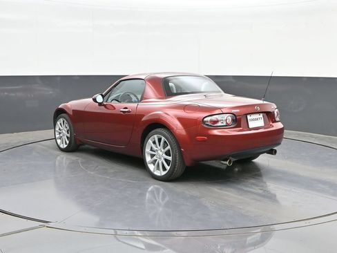 Used 2008 MAZDA MX-5 Miata Grand Touring RWD image 4
