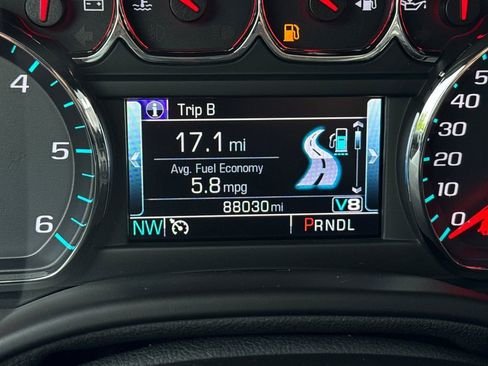 Used 2020 Chevrolet Tahoe LT w/ Luxury Package AWD/4WD image 33
