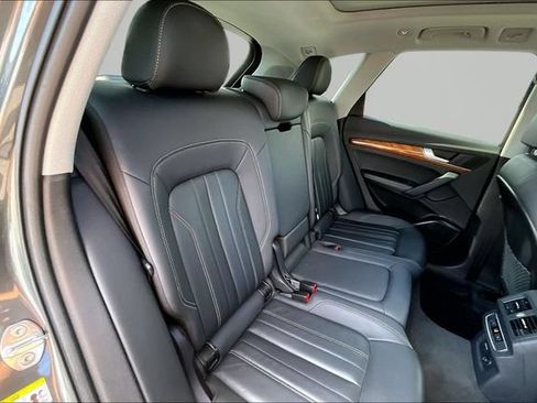 Used 2023 Audi Q5 2.0T Premium Plus w/ Premium Plus Package AWD/4WD image 29