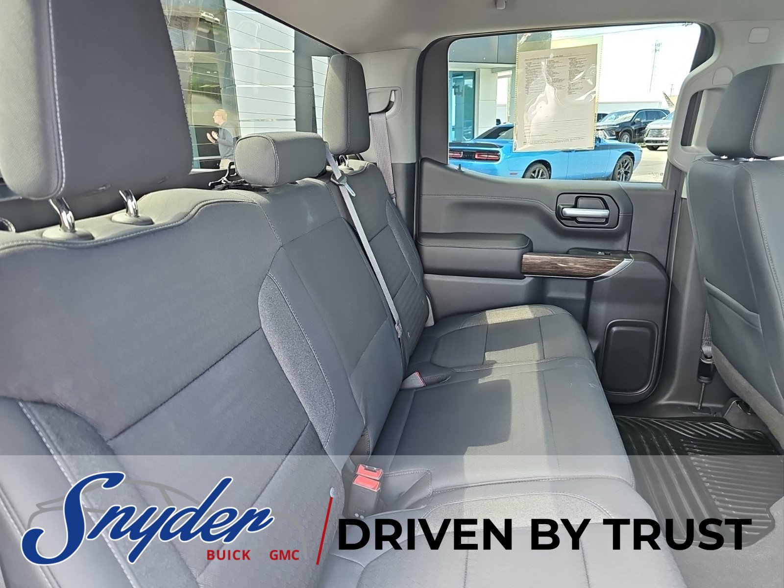 Used 2019 GMC Sierra 1500 SLE w/ SLE Value Package AWD/4WD image 30