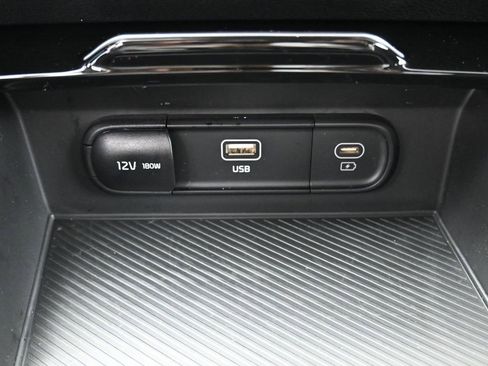 Used 2024 Kia Sportage LX image 21